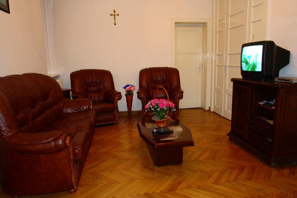 Hotel Ss Residence Unirii Bucarest Exterior foto